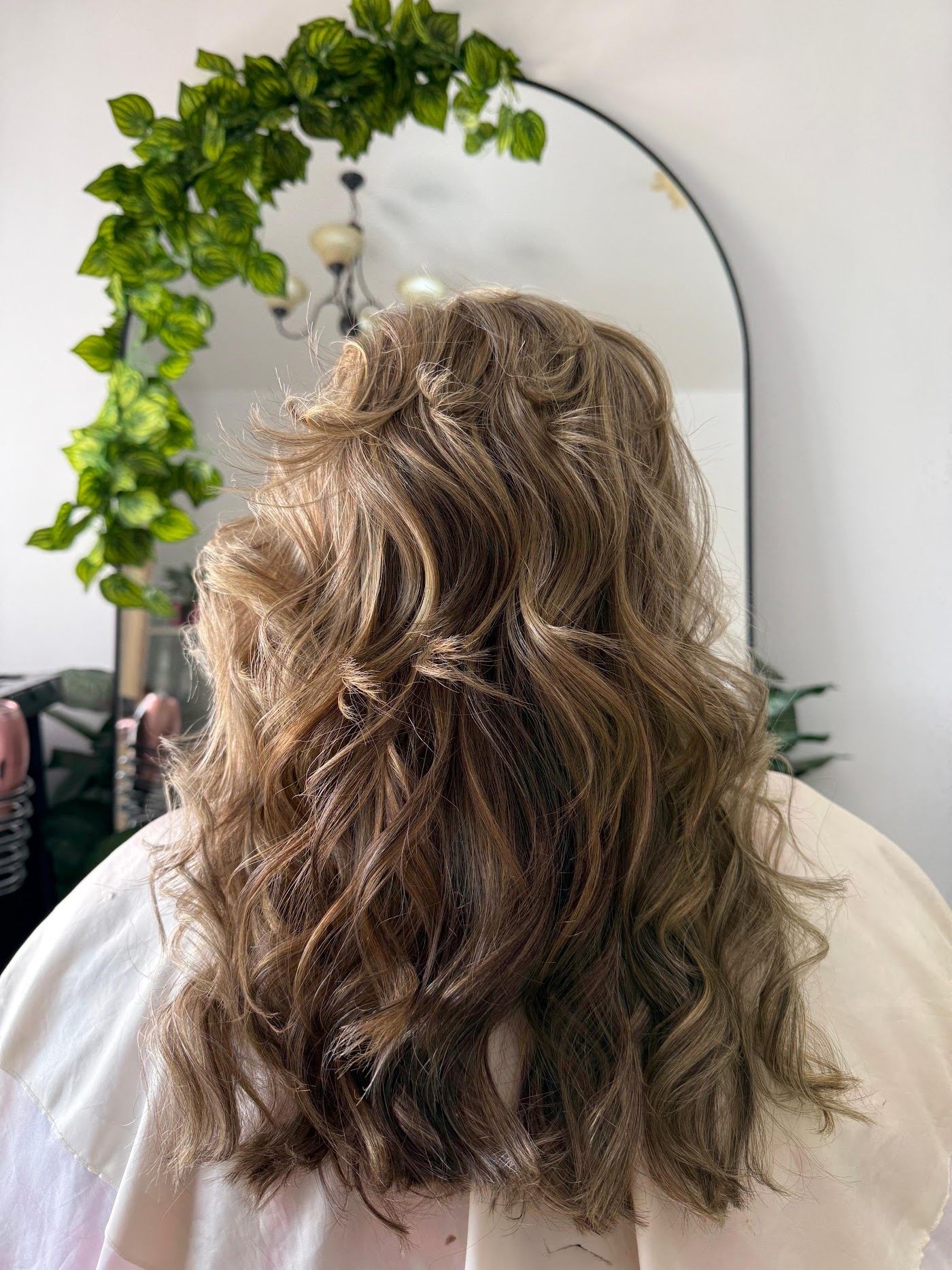 Light brown textured waves